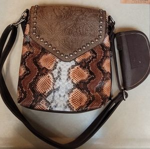 Angel Ranch  concealed carry messenger bag